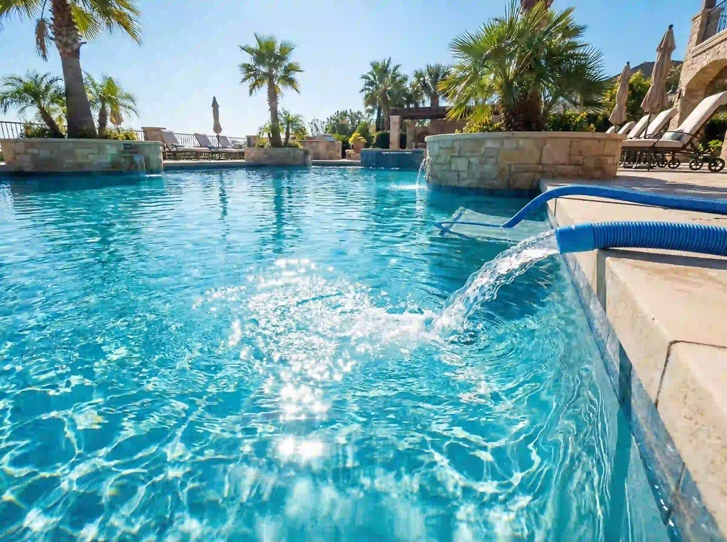 تعبئة مسابح بجدة مياه نقية كريستال